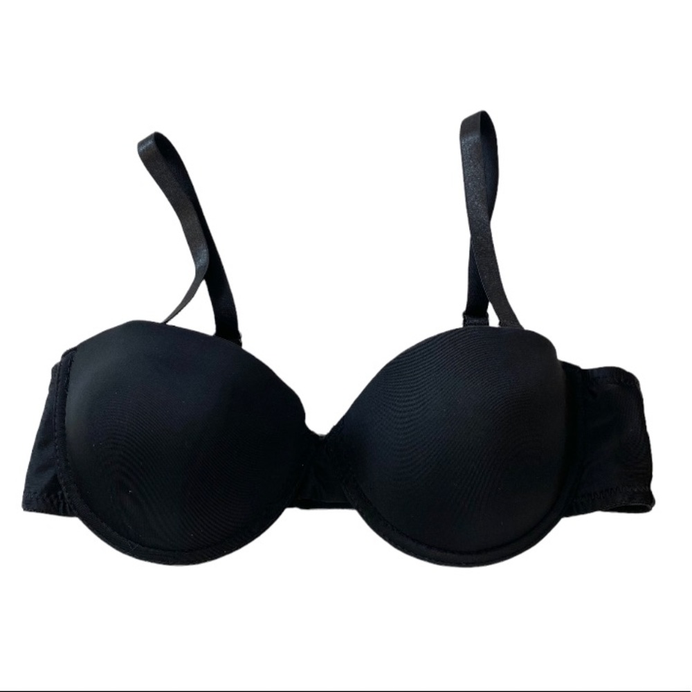 Carisma Black Strapless / Convertible Bra
